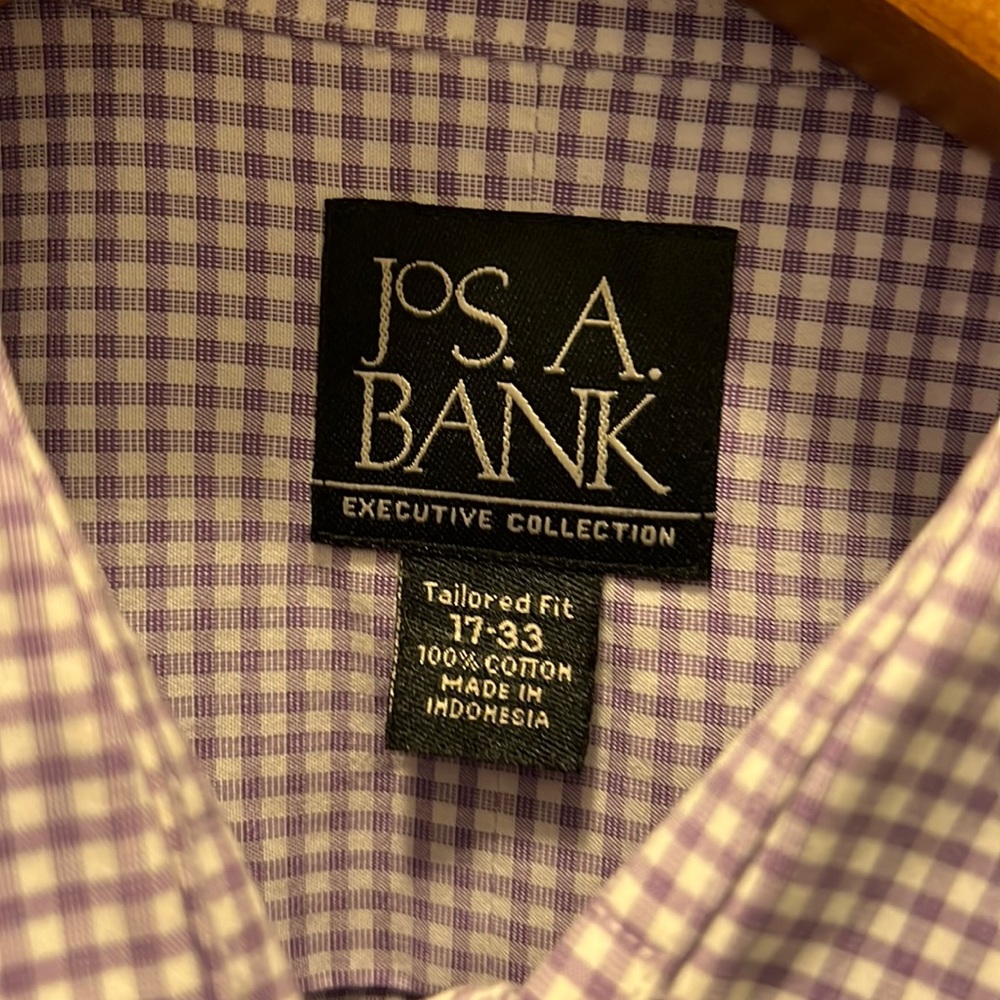 Jos A Bank tailored fit size 17-33- Executive Collection